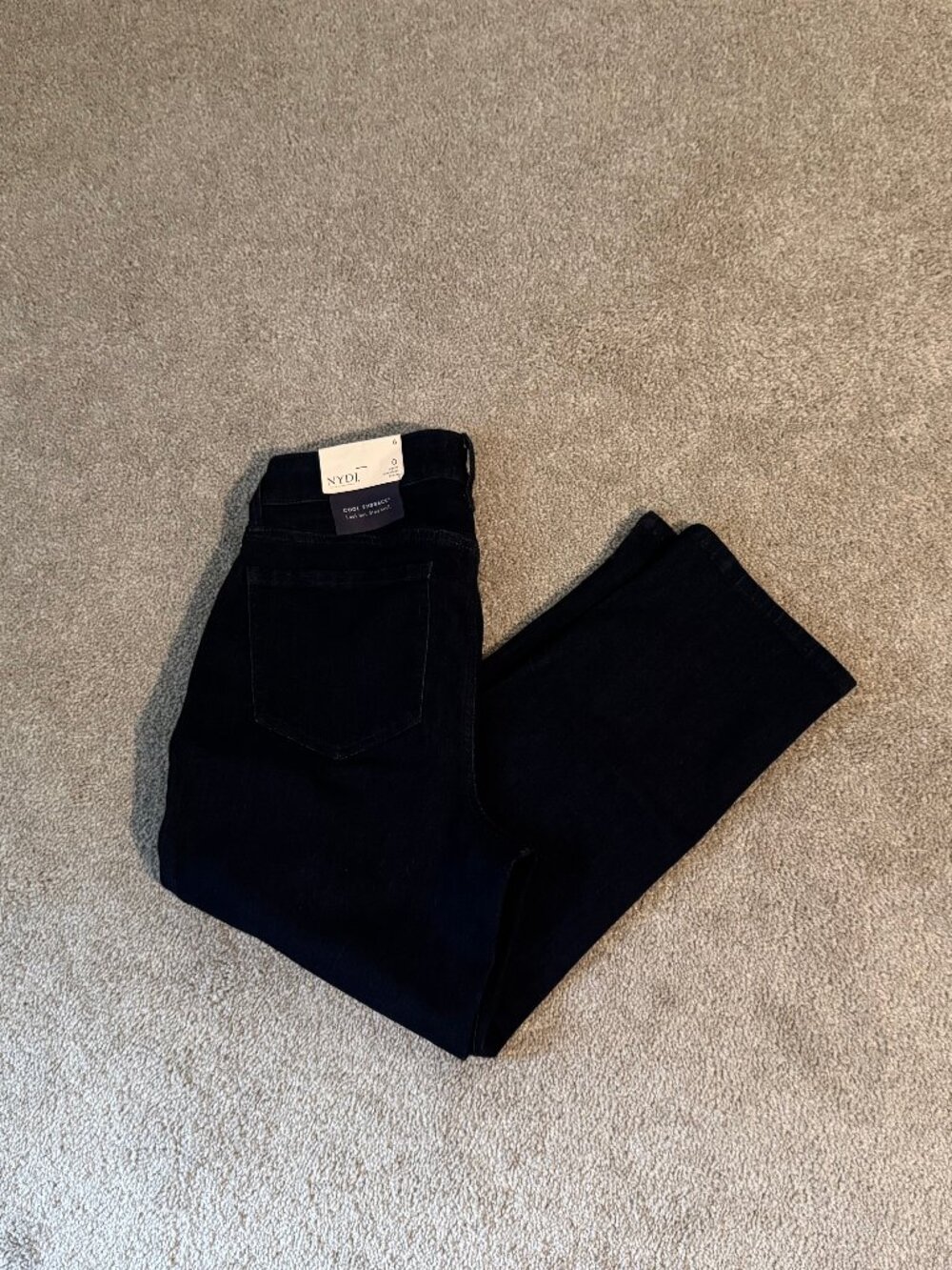NYDJ Cool Embrace Very Dark Wash Stretch Capri Jeans Sz 6 (28x22) NWT